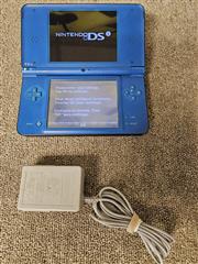 NINTENDO DSI XL (SCUFFED TOUCHSCREEN. TESTED, WORKS!) (DJ1038434